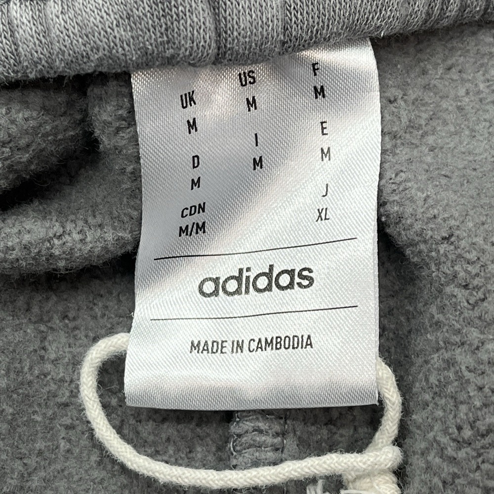 Adidas Essentials Fleece Sweatpants Mens M Gray 3 Stripe Tapered Cuff‎ Joggers - Picture 7 of 14